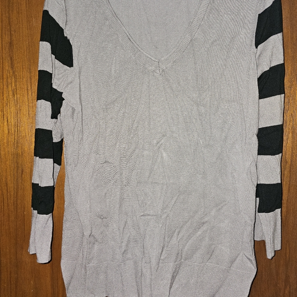 Women's lightweight sweater